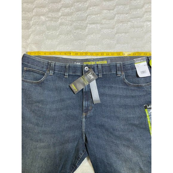 NWT Lee Men's Performance Series Relaxed Fit 52x30 - Picture 6 of 11